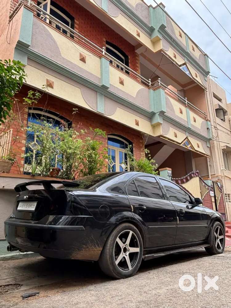Ford Mondeo 2002 Petrol 100000 Km Driven