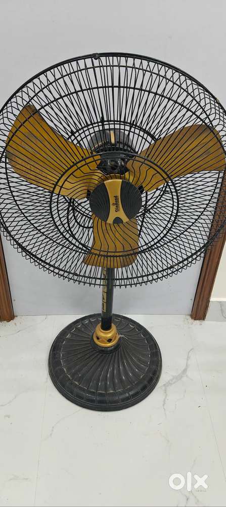 Pedestal fan for sale.