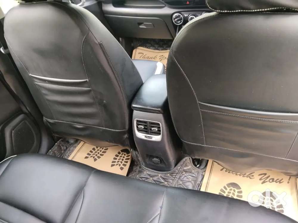 Hyundai Venue S Petrol 2021only 23000km Run Showroom Condition