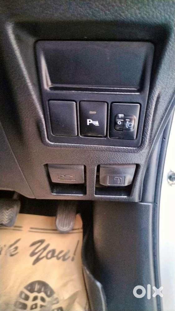 2020 Innova Crysta 2.4 G Diesel  1st Owner 75k Km Noc For All India