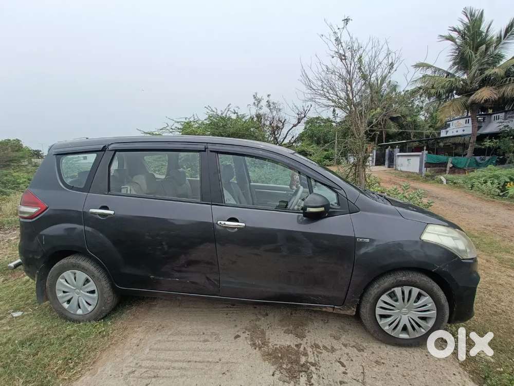 Maruti Suzuki Ertiga 2012 Diesel 200000 Km Driven