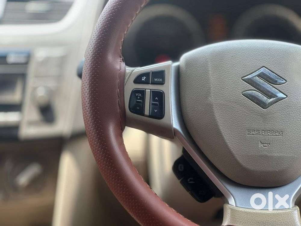 Maruti Suzuki Ertiga Vxi Abs Bs Iv, 2017, Petrol
