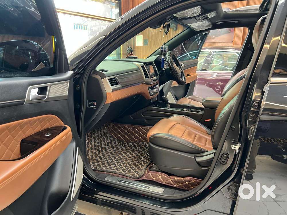 Mahindra Alturas G4, 2019