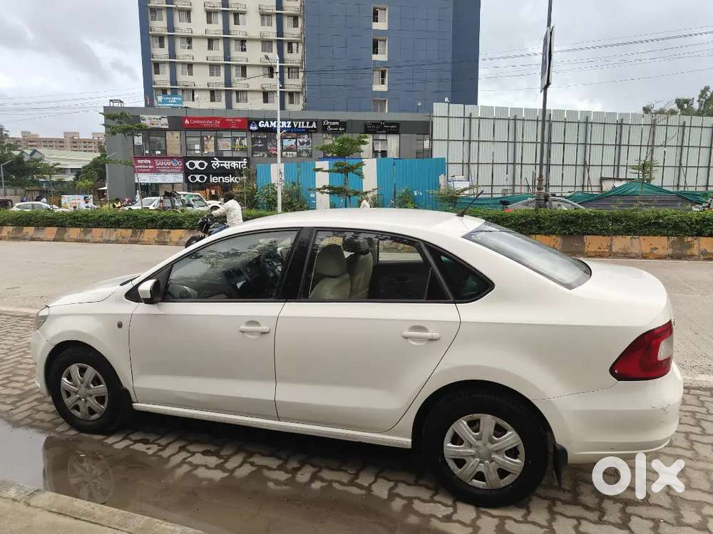 Skoda Rapid 1.6 Active 2012