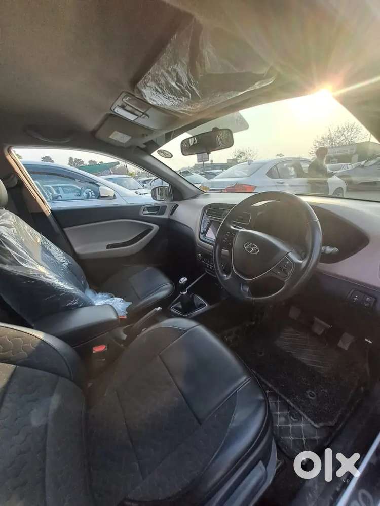 Hyundai I20 Petrol Top Model Asta Optional New Codition 19 Model