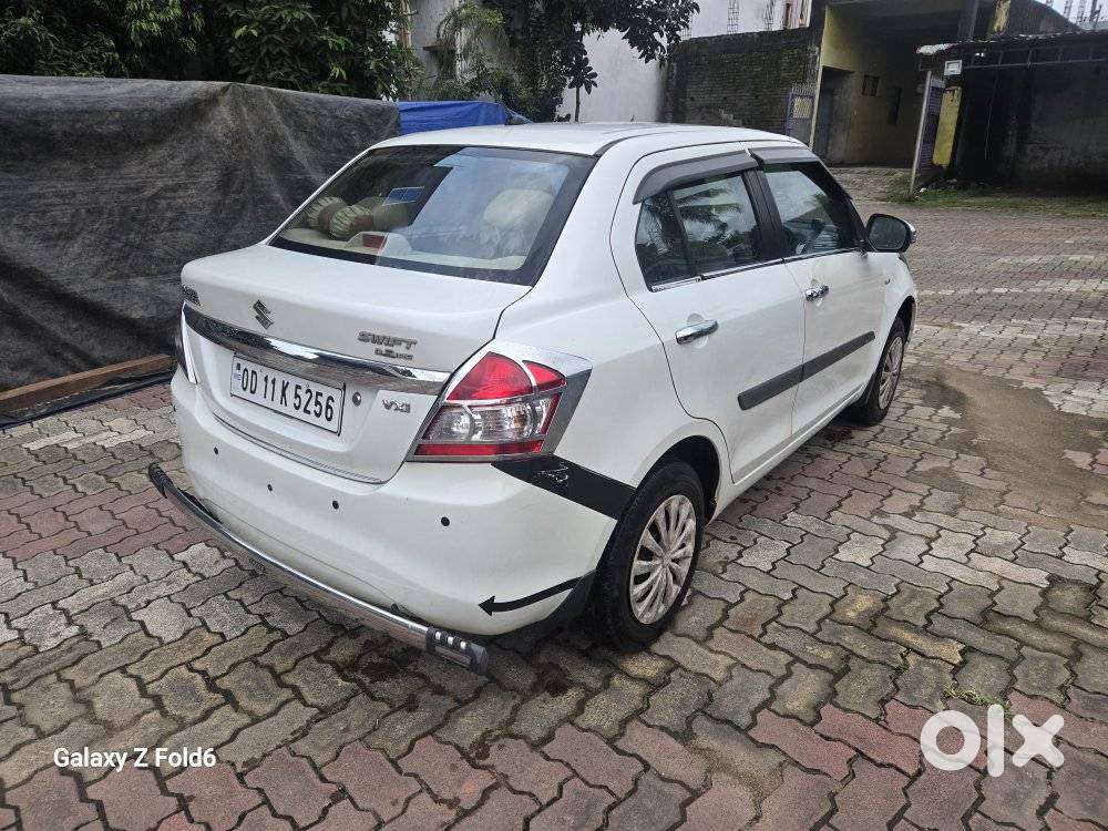 Maruti Suzuki Swift Dzire Vxi Optional, 2017, Petrol