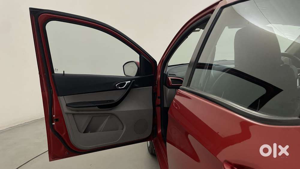 Tata Tiago 1.2 Revotron Xz Wo Alloy, 2016, Petrol