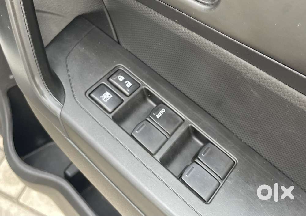 Maruti Suzuki Vitara Brezza 1.5 Lxi, 2022, Petrol