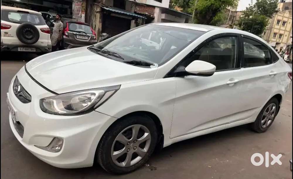 Hyundai Verna Fluidic Crdi Sx 2011 Diesel With 84000 Km Driven