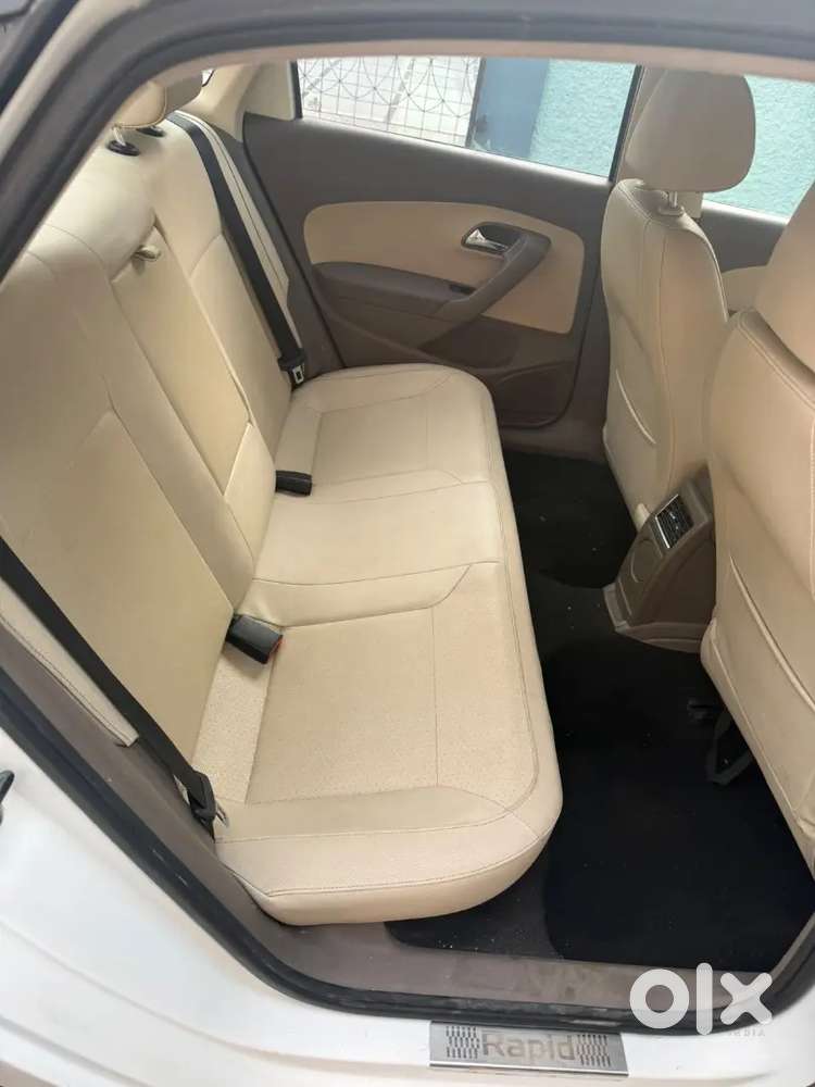 Skoda Rapid Elegance 2012 Diesel Manual