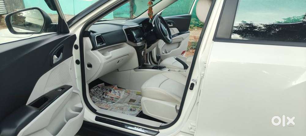 Mahindra Xuv300 W8 Amt Optional Diesel, 2023, Diesel