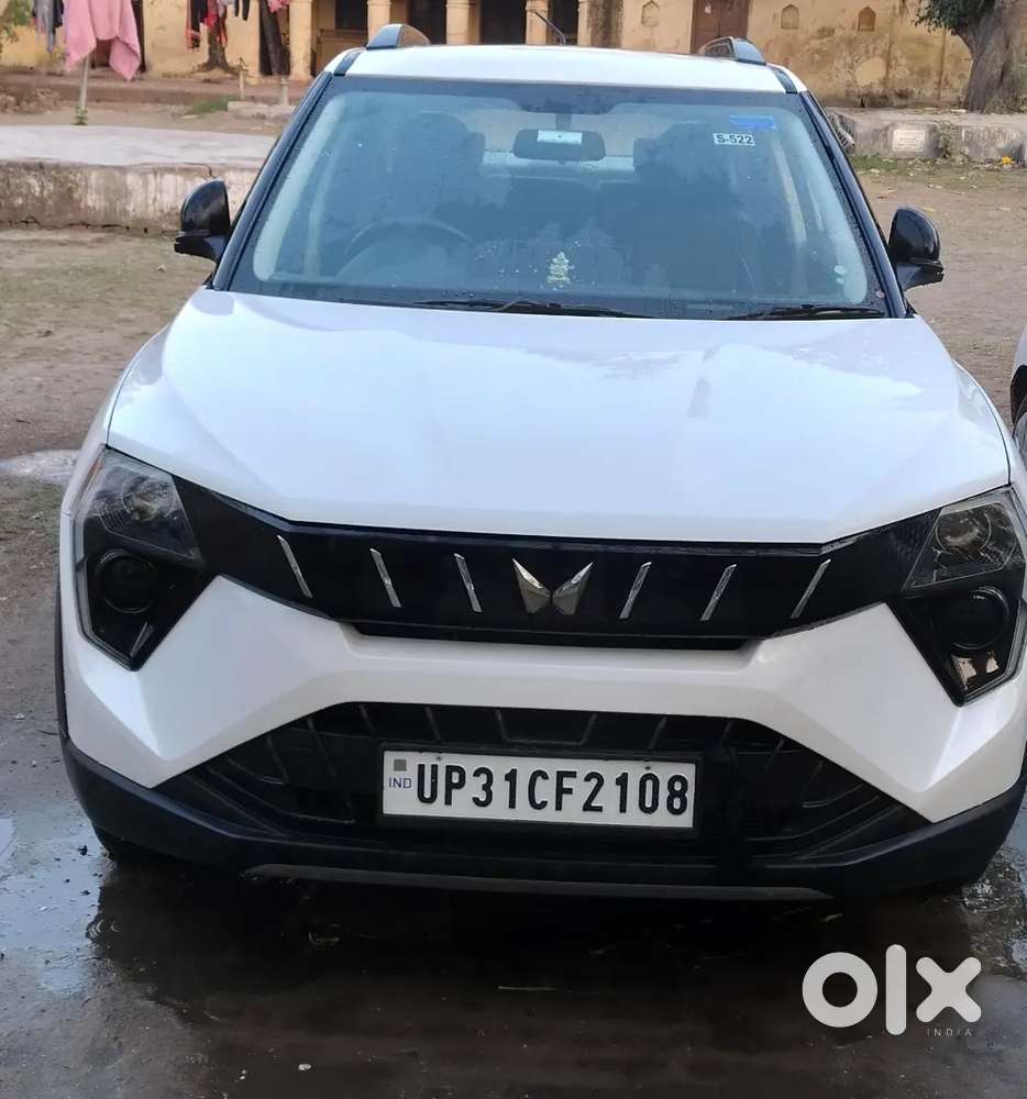 Mahindra Xuv 3xo 2024 Petrol 9000 Km Driven