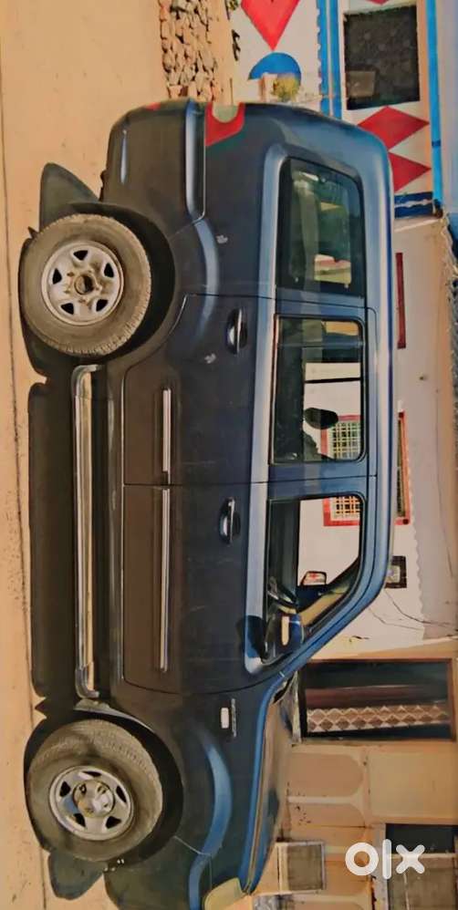 Tata Sumo Grande 2012