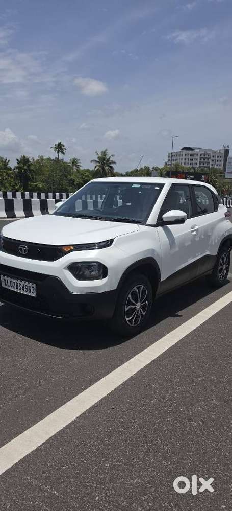 Tata Punch Adventure Amt, 2022, Petrol