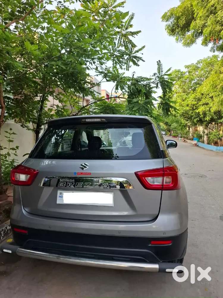 Maruti Suzuki Brezza Lxi  2021
