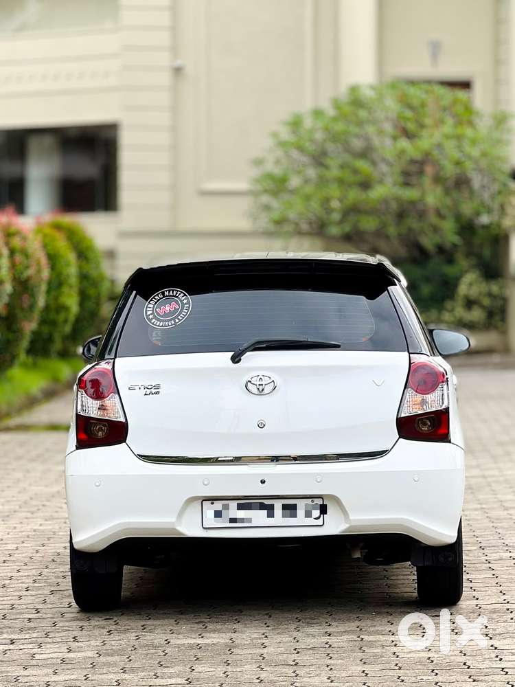 Toyota Etios Liva 1.2 V, 2018, Petrol