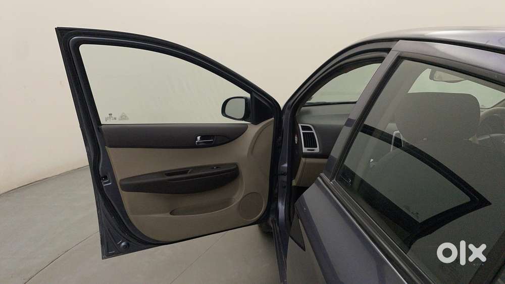 Hyundai I20 Asta 1.4 At Vtvt, 2011, Petrol