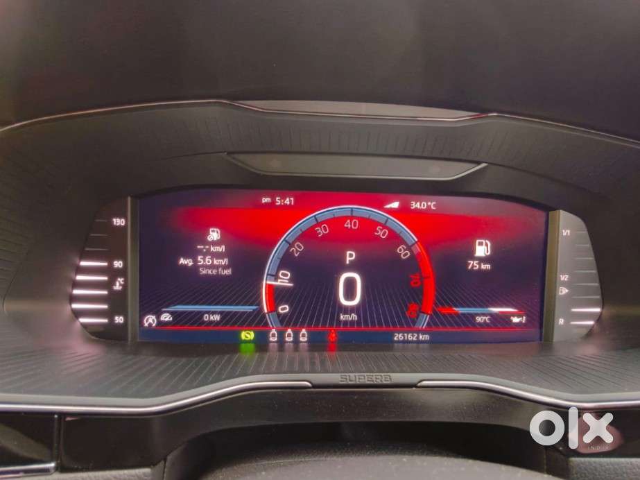 Skoda Superb 2.0 L&k Tsi At, 2024, Petrol
