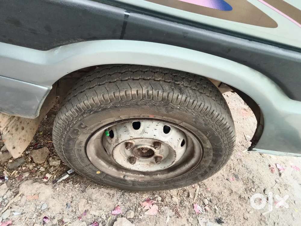 Maruti Suzuki Omni 2009mpfi