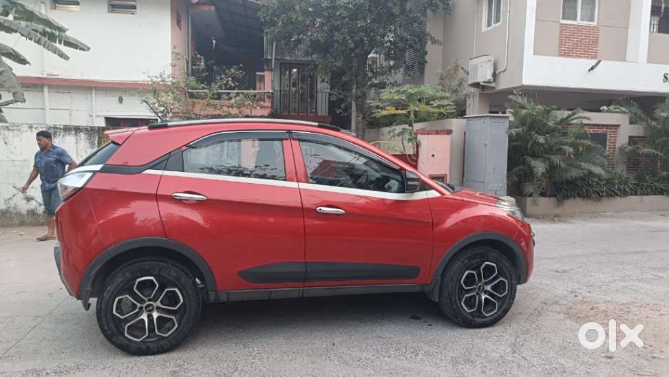 Tata Nexon 1.2 Revotron Xma Amt (s), 2019, Petrol
