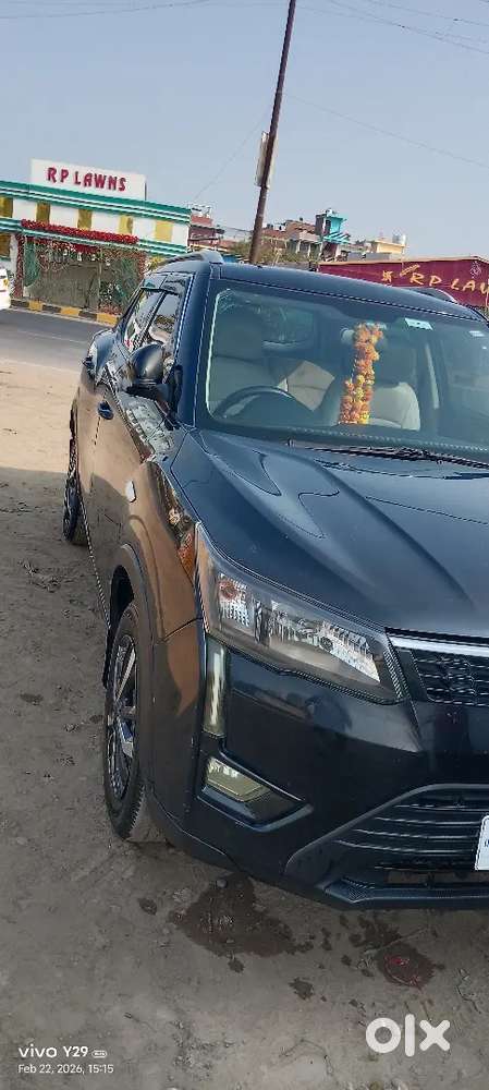 Mahindra Xuv300 2021 Diesel Well Maintained