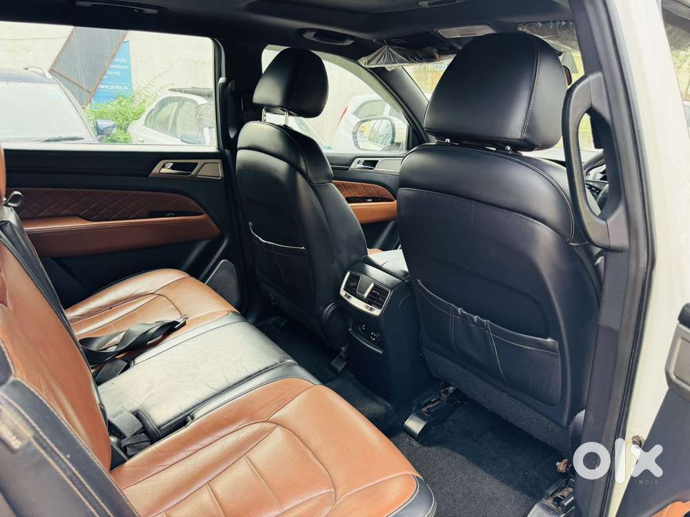 Mahindra Alturas G4 4x4 At, 2019, Diesel