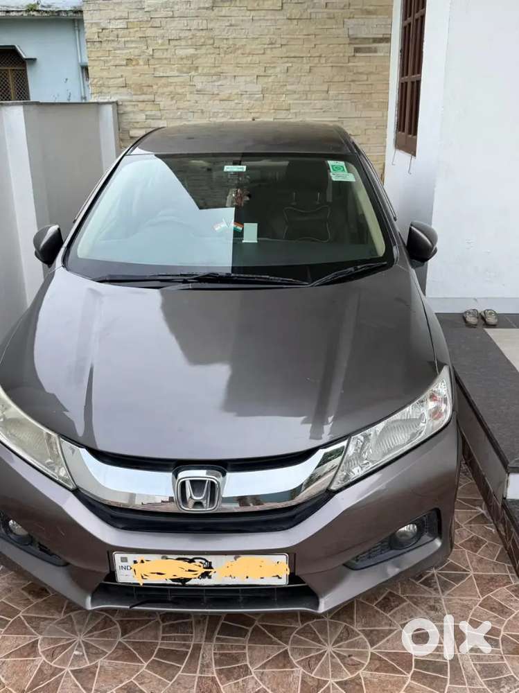 Single Hand Car 68000 Km Driven