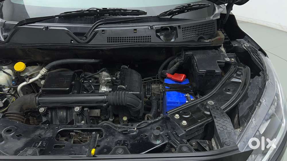 Nissan Magnite 1.0 Xv, 2021, Petrol