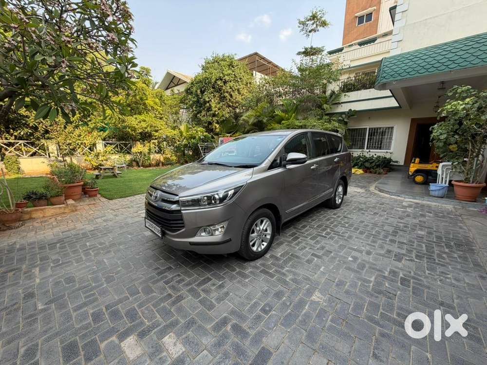 Toyota Innova Crysta