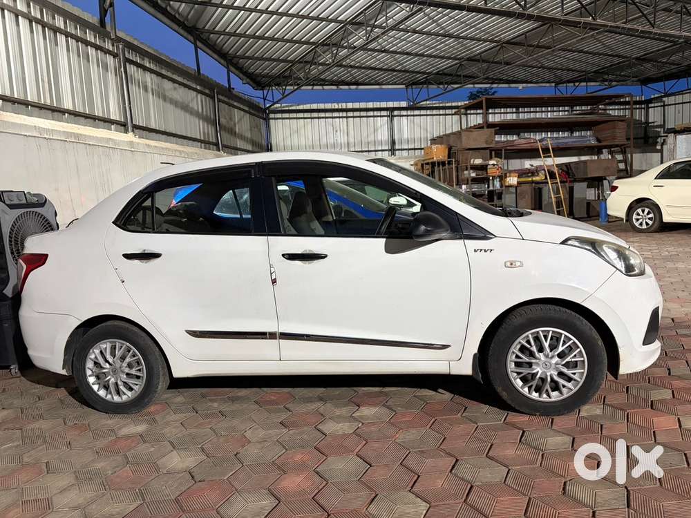 Hyundai Xcent Petrol 2014
