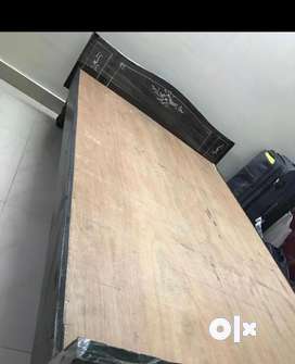 Old dining deals table olx