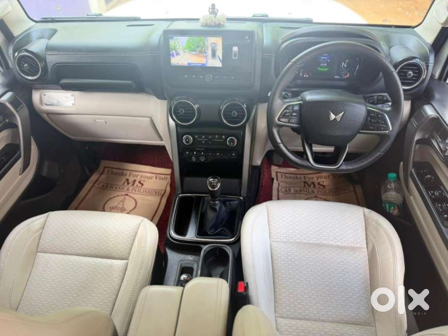 Mahindra Thar Roxx Ax7 L Diesel Mt 4wd, 2025, Diesel