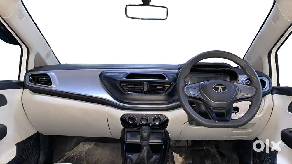 Tata Altroz Xe Cng, 2024, Cng & Hybrids