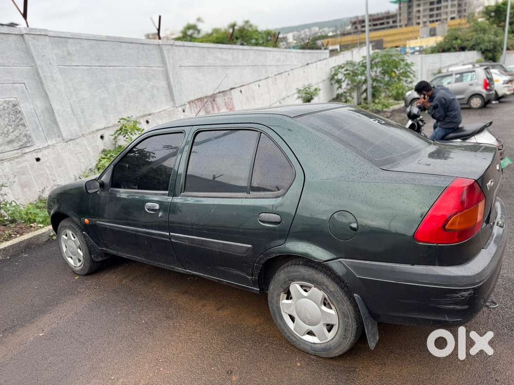 Ford Ikon Petrol 2000 Car