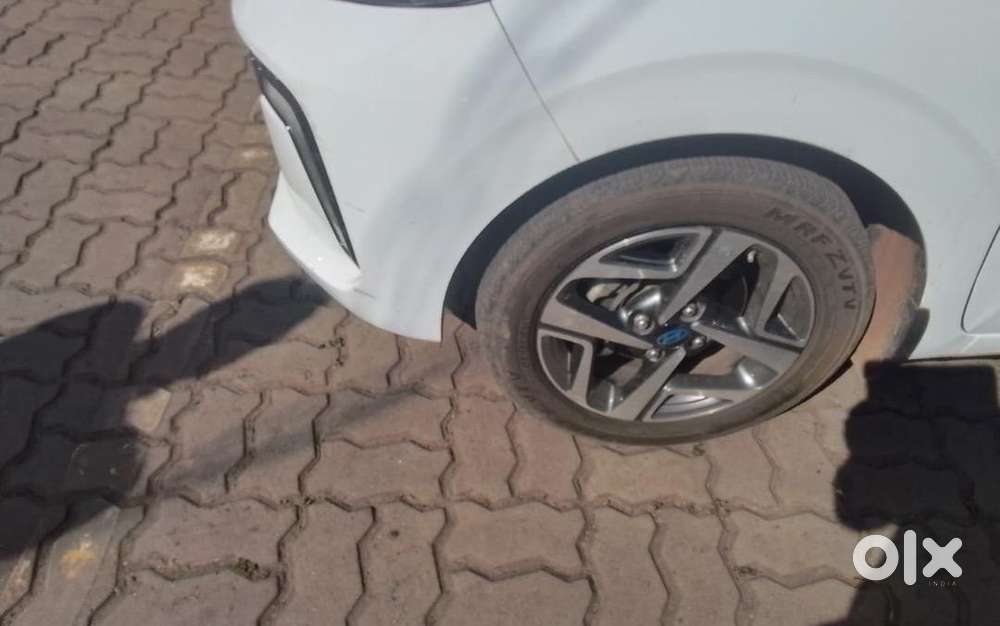 (taxi ) Hyundai Aura (sx Cng) Top Vairiant