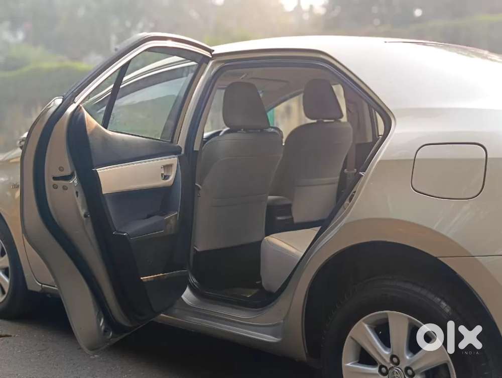 Toyota Corolla Altis 1.8 G, 2015, Petrol