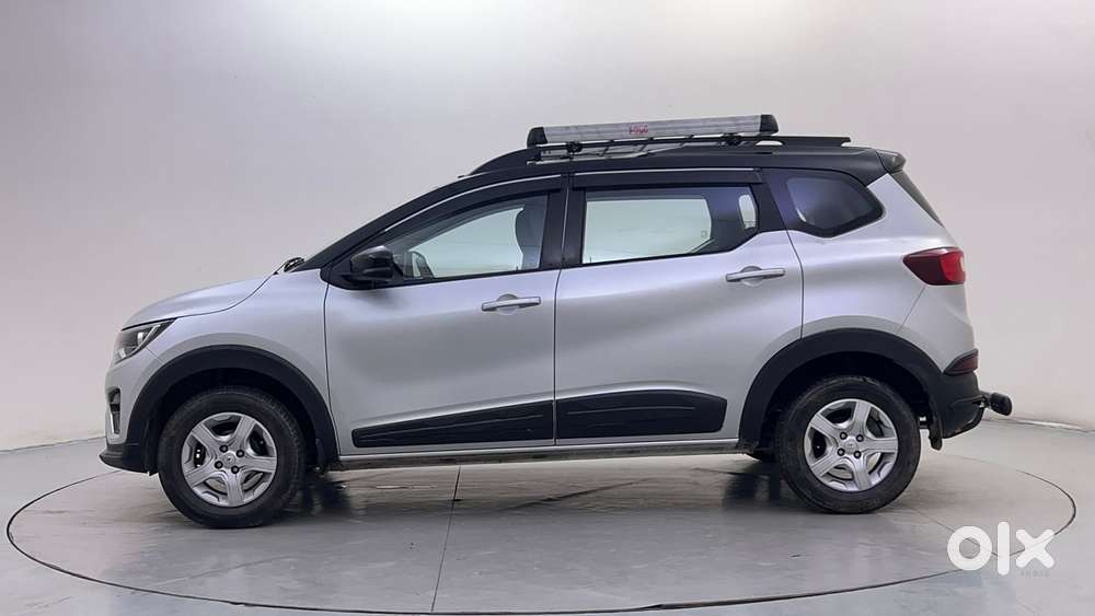 Renault Triber Rxz Easy-r Amt, 2022, Petrol