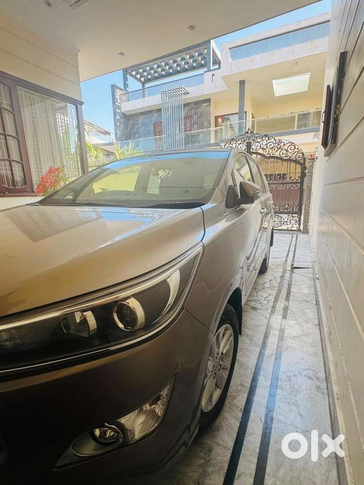 Toyota Innova Crysta 2021 32000 Km Driven