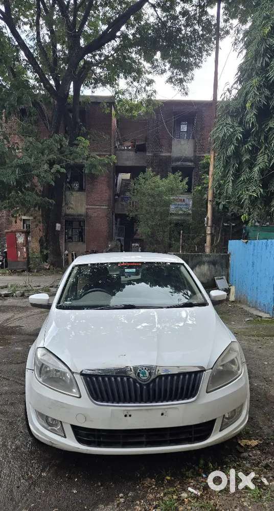 Skoda Rapid Elegance Plus 2012 Variant Diesel Manual