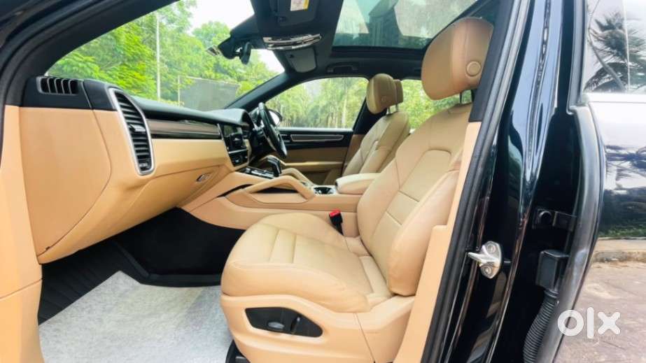 Porsche Cayenne Turbo, 2022, Petrol