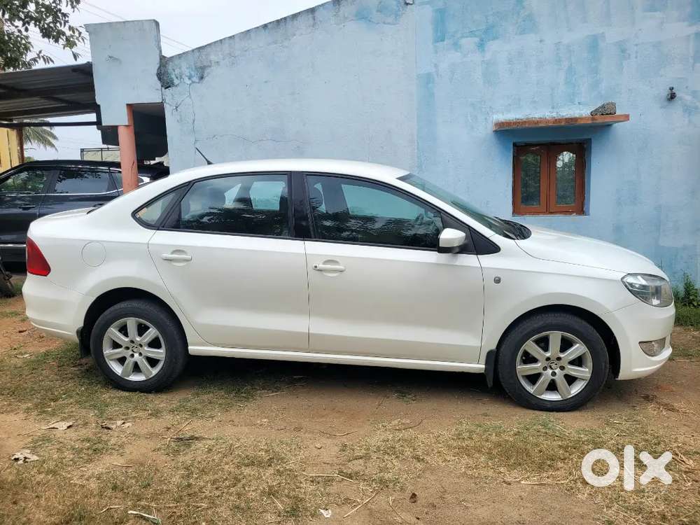 Skoda Rapid 2015 Diesel Well Maintained Mint Condition