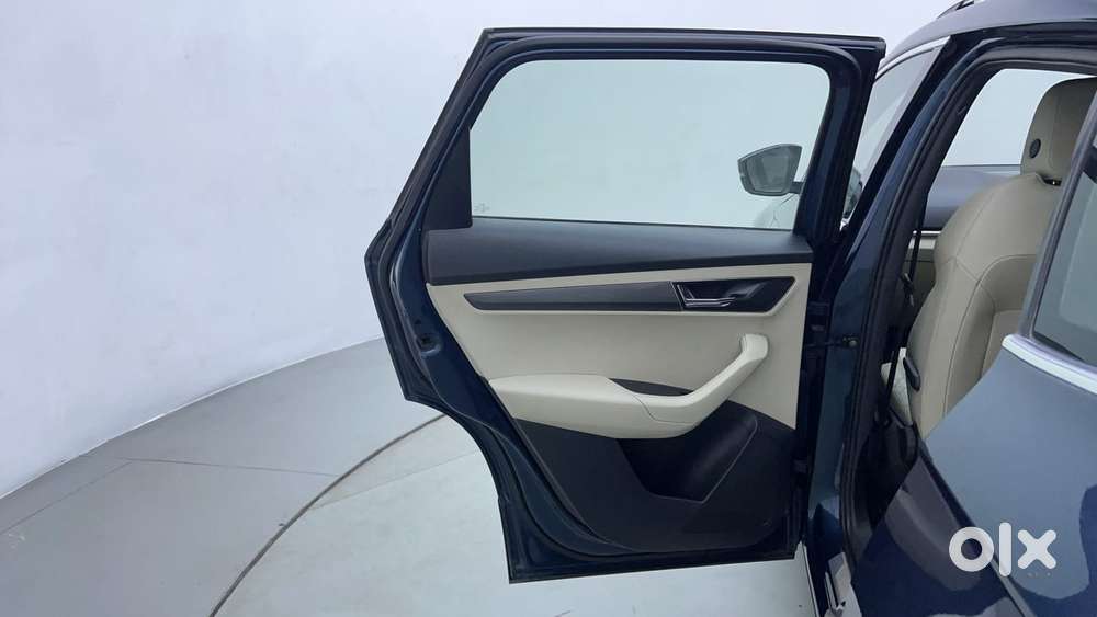 Skoda Karoq 1.5 Tsi, 2020, Petrol