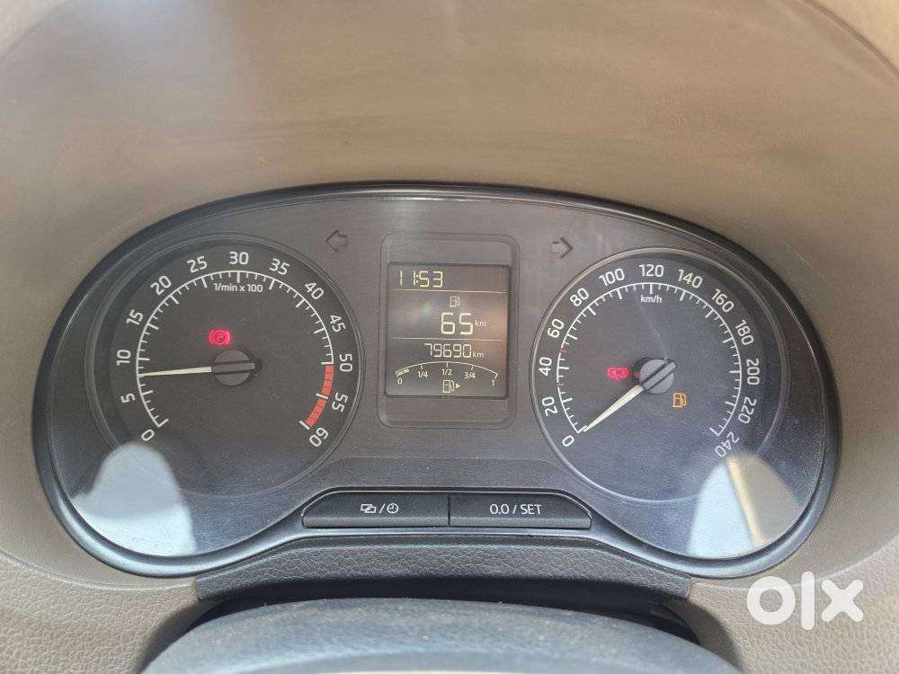 Skoda Rapid 1.5 Elegance Tdi Mt, 2015, Diesel