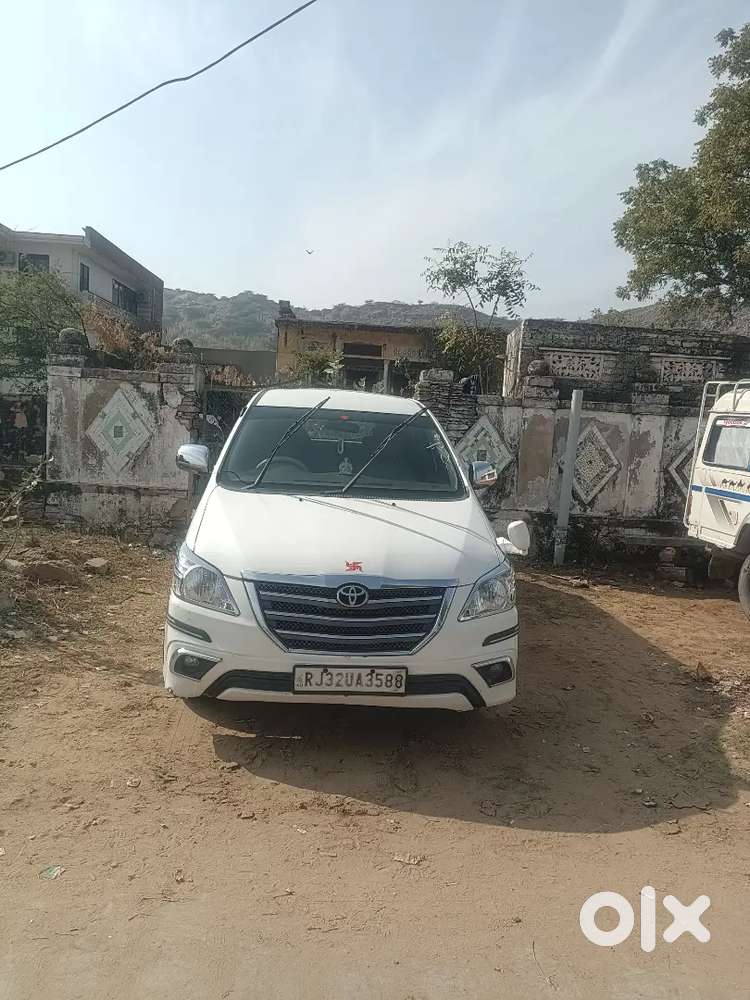 Toyota Innova 2013