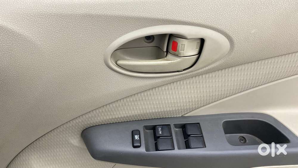 Toyota Etios Liva 2014-2016 G, 2015, Petrol