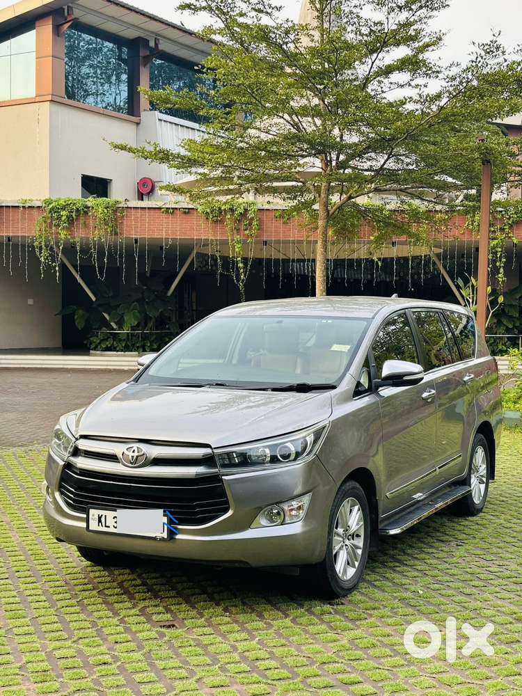 Toyota Innova Crysta 2.8 Zx At, 2016, Diesel