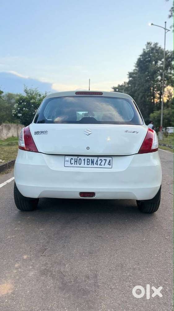 Maruti Suzuki Swift Amt Vvt Vxi, 2017, Petrol