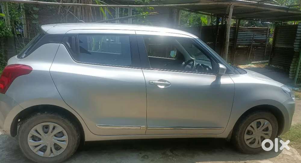 Maruti Suzuki Swift 2021vxi