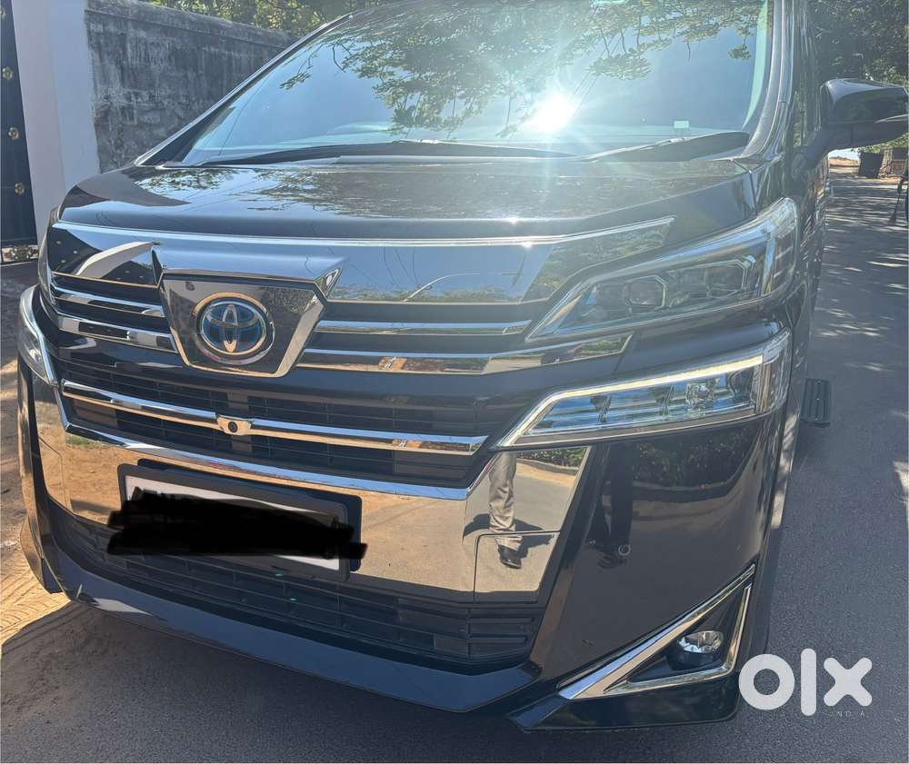 Toyota Vellfire Vip – Executive Lounge, 2022, Cng & Hybrids