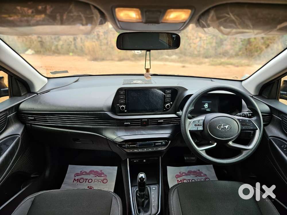 Hyundai I20 Sportz 1.2 Ivt, 2023, Petrol